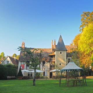 Fiche détaillée salle "Salle de réunion (Au Prieuré)"